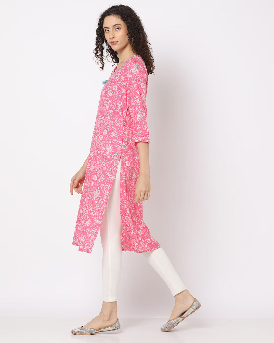 Women Floral Print Straight Kurta