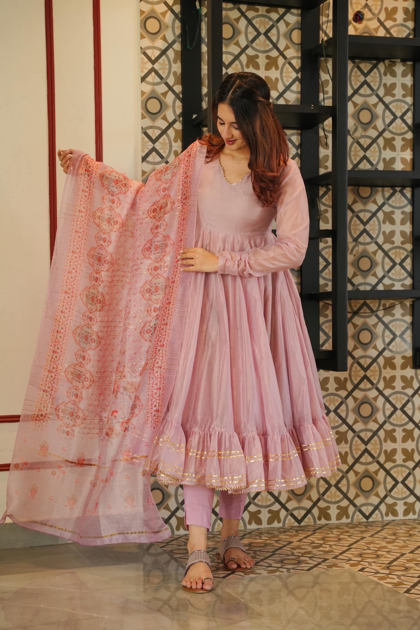 NIYATI PINK CHANDERI SUIT SET